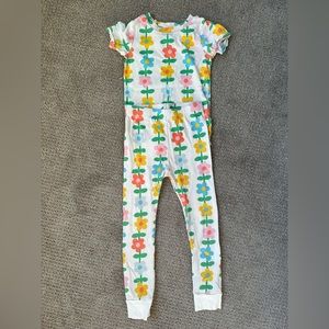 Old navy multi colored flower pajamas. Size 4T